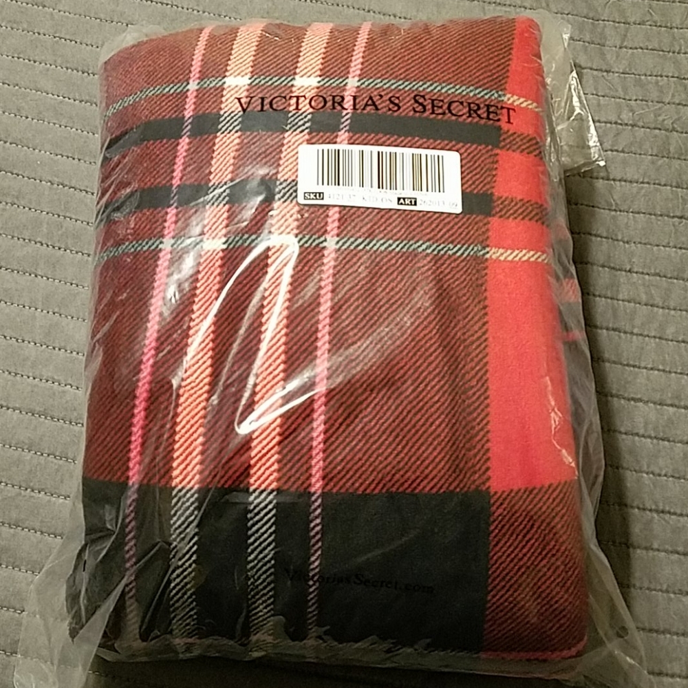 NWT Victoria's Secret Blanket